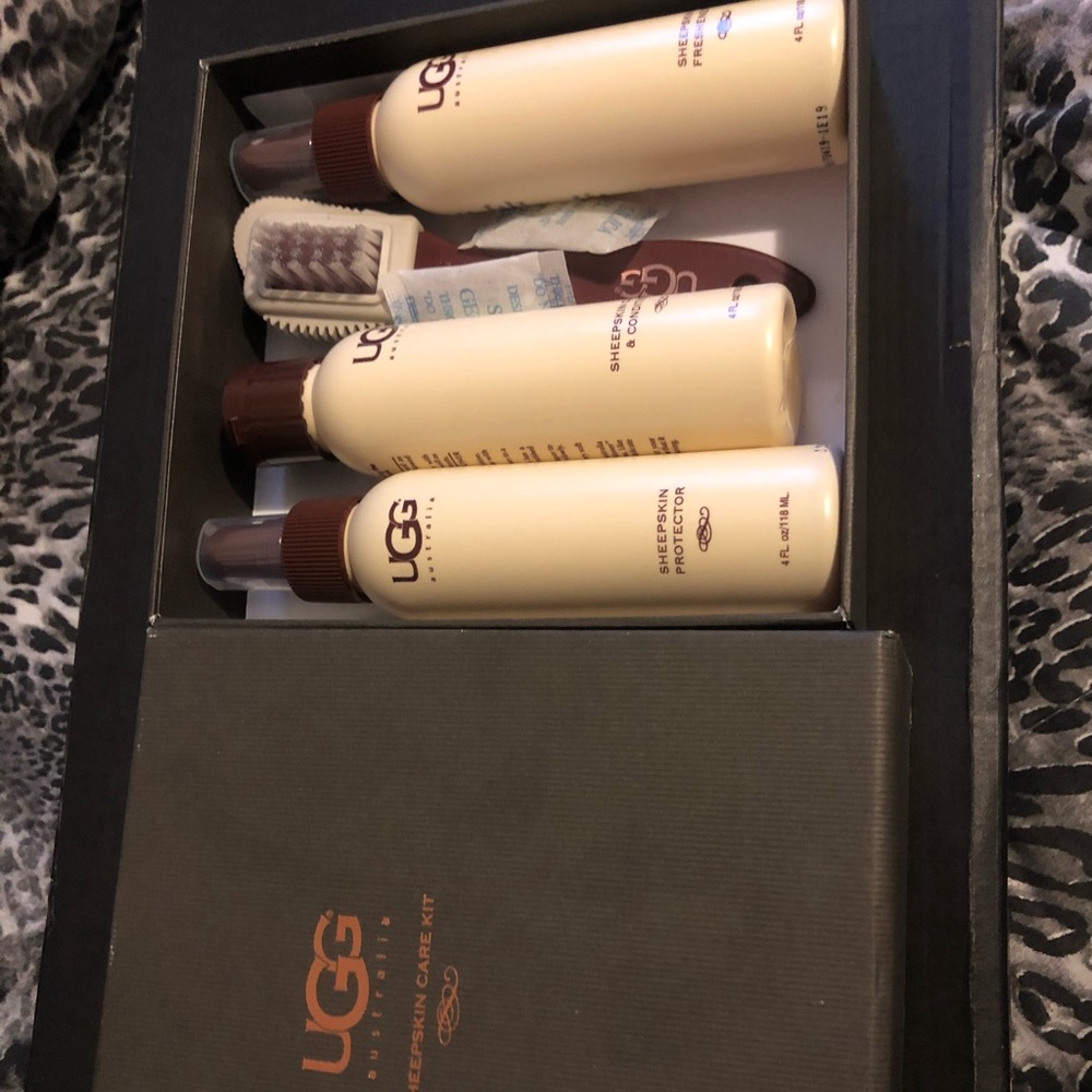 UGG boot cleaner